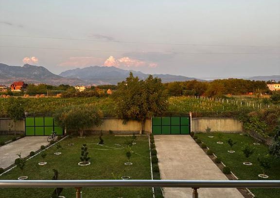 Shkoder County Cama Y Desayuno | Vitaj Hotel