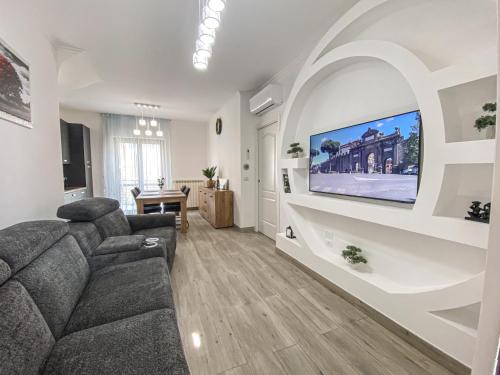 Viterbo Casa | Viterbo Center House
