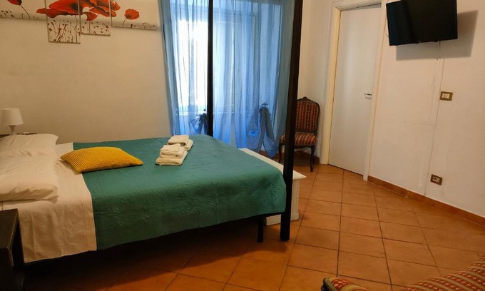 Rione V Ponte Casa | Vittorio ll house