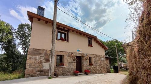 Cobreros Casa | Vivienda de Uso Turístico Los Castaños