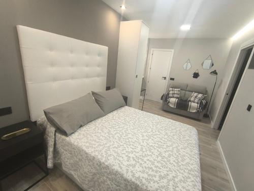 Almeria Centro Apartamento | Vivienda Premium Estación- Nido 2