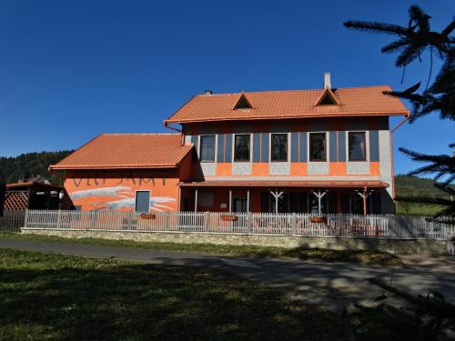 Lenora Casa | Vlčí Jámy