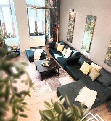 Arad Apartamento | VOK Luxury Home I Tropical Living