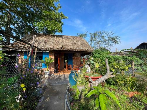 Ben Cau Chalet De Esquí | Vong Nguyet Homestay - Entire Bungalow 36m2