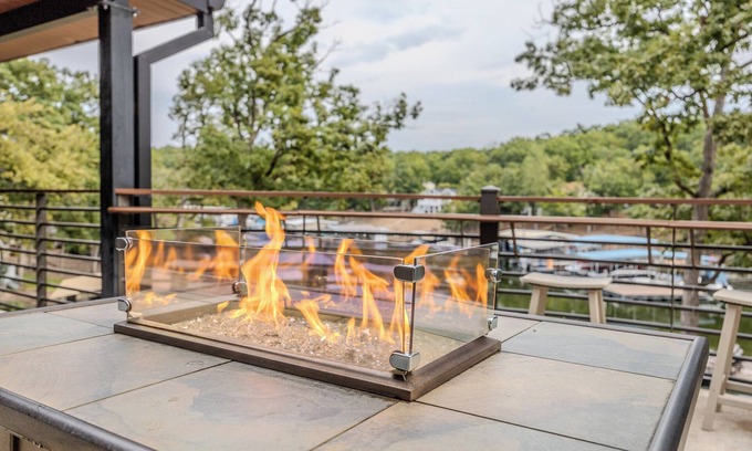 Lake Ozark Casa | Como se ve en USA Today, ¡la mejor casa de vacaciones en MO, rampa privada para botes!