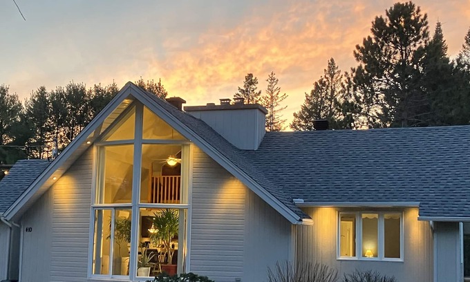 Saint-Alphonse-Rodriguez Chalet De Esquí | Vrbo Property
