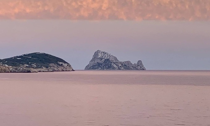 Cala Comte Chalet De Esquí | Vrbo Property