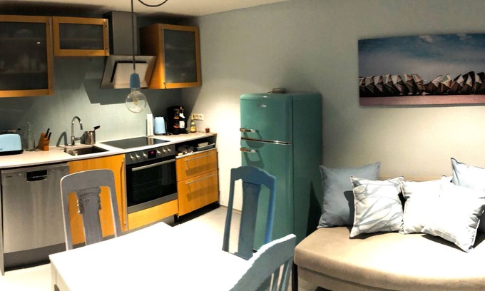 Ludwigshafen Apartamento | Vrbo Property