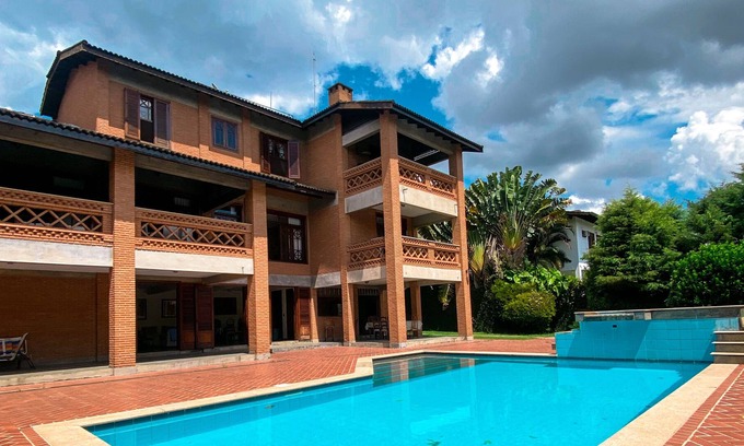 Carapicuiba Casa | Vrbo Property