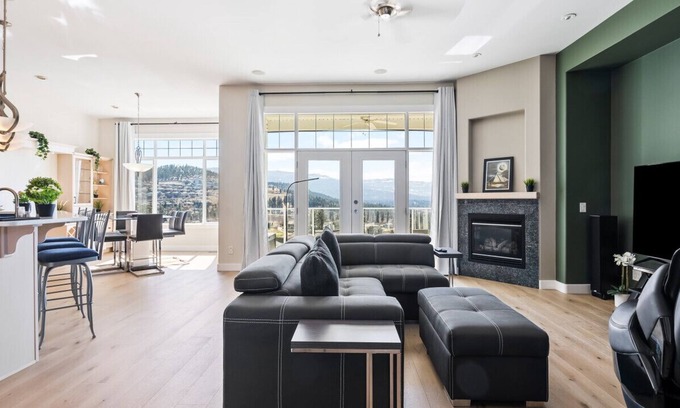 Black Mountain Casa | Vrbo Property