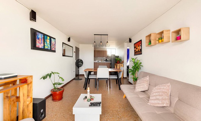 Cali Apartamento | Vrbo Property