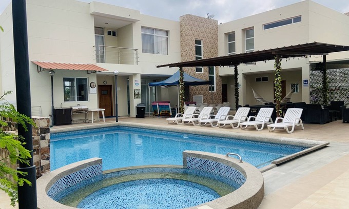Manta Villa | Luxury listing in Montecristi Golf Club
