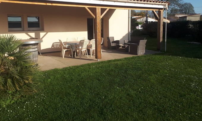 Etaules Casa | Chateau / Country House