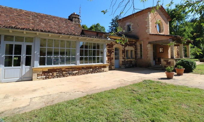 Mazeyrolles Casa | Vrbo Property