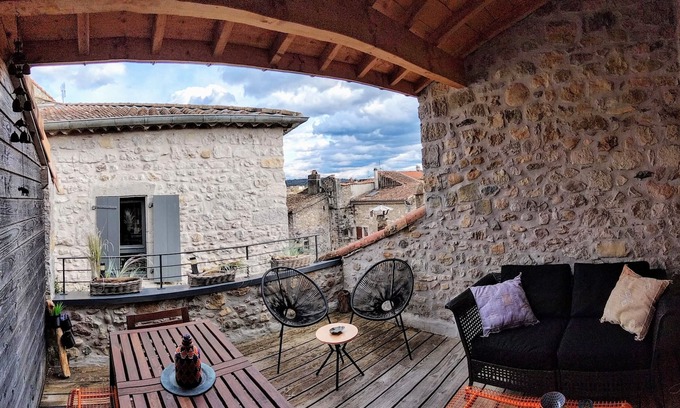 Ruoms Cabaña | Vrbo Property