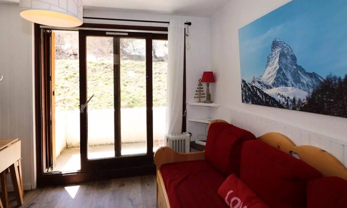 Les Boisses Apartamento | Vrbo Property