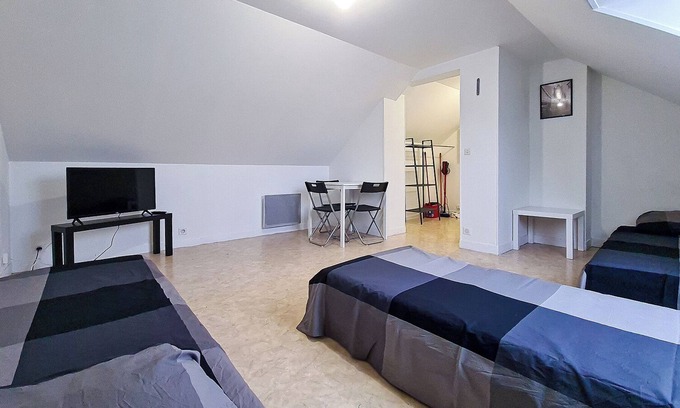 Les Templiers Apartamento | Vrbo Property
