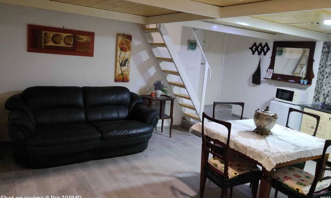 Fuorigrotta Apartamento | Vrbo Property