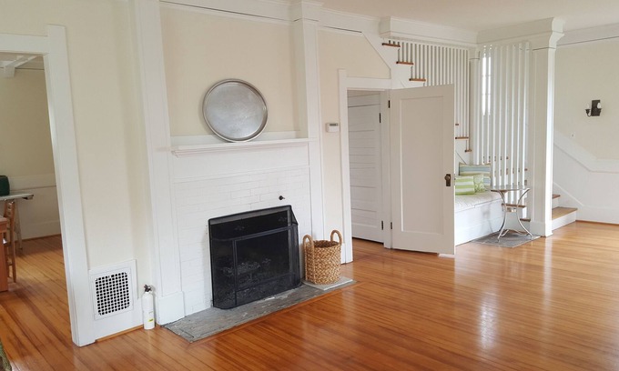 Astoria Casa | Vrbo Property