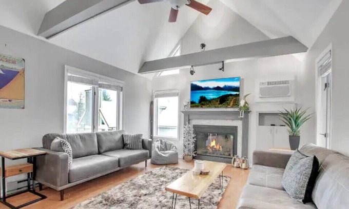 Clymer Casa | Vrbo Property