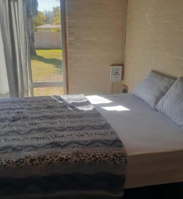 Kareeberg Casa | Vryburg Good Time Yafe Guest House