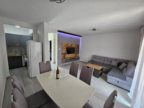 Radanovici Apartamento | Vujković wine & stay