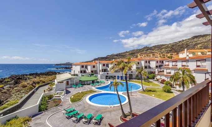 Breña Baja Casa | VV Isla Bonita- C - 84' con vistas al mar, piscina compartida y Wi-Fi