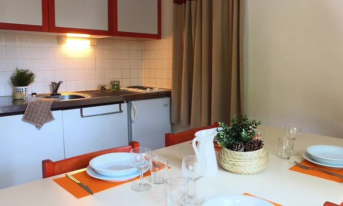 Chaudes-Aigues Apartamento | VVF Villages Les Terres d'Aubrac - Habitación 2 G��te 5 People 1 baby