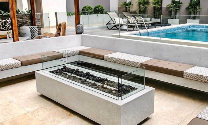 Barranco Apartamento | w Breezy 2BR in Luxury Building in Barranco