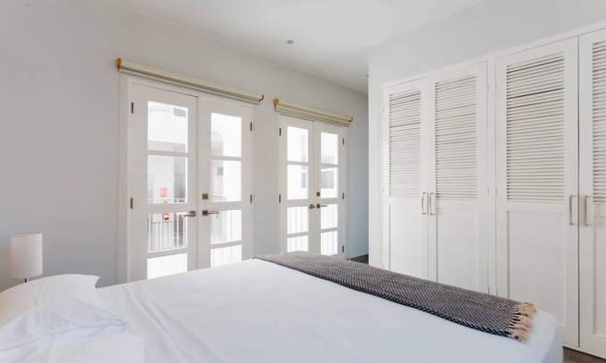 Casco Viejo Apartamento | w Brilliant 2BR w Balcony in Panama