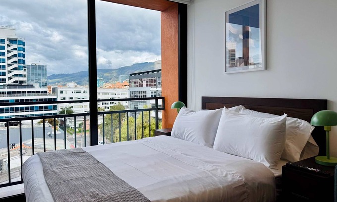 Chico Norte Apartamento | w Impressive 1BR in Bogota