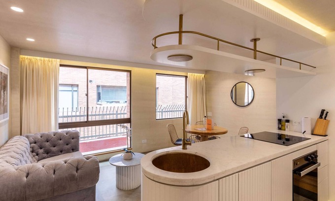 Chico Reservado Apartamento | w* | Modern 1BR Duplex in Parque 93