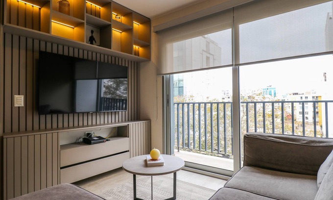 Petit Jean Ocharán Apartamento | w Prestigious 3BR w Great Balcony in Miraflores