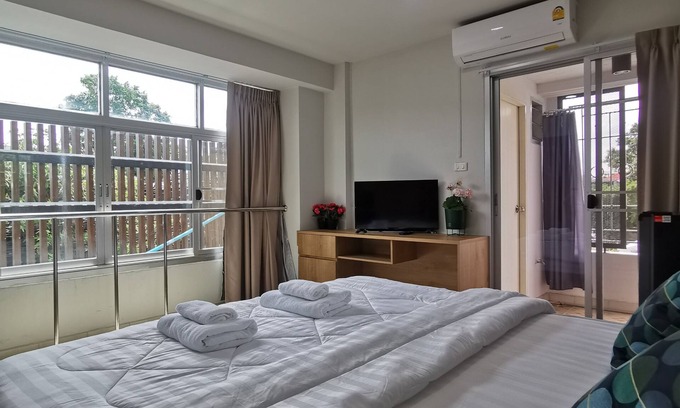 Khlong Chaokhunsing Casa | W Residents
