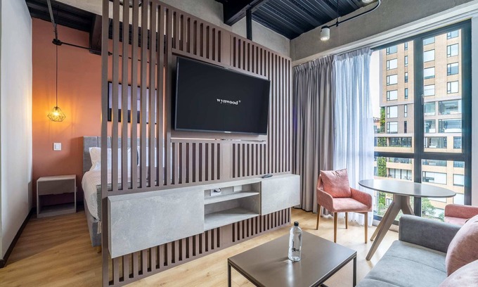 Antiguo Country Apartamento | w * | Splendid Loft in Parque Virrey