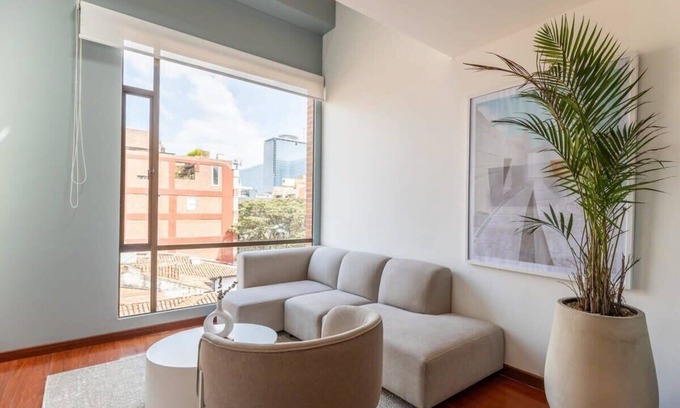 La Gran Via Apartamento | w* | Unique 1BR duplex in Parque 93