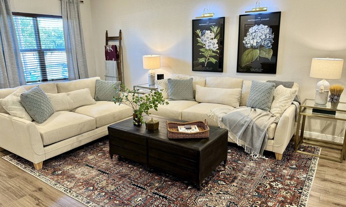 University Casa | Waco's Brick Beauty! 0.7 miles to Magnolia Market, 1.1 miles to Baylor!