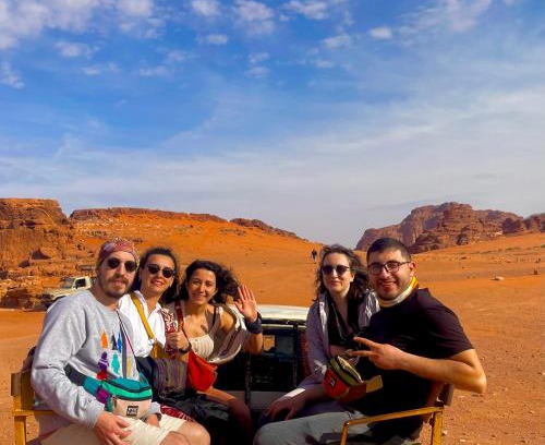 Wadi Rum Cama Y Desayuno | Wadi Rum Meteorite camp