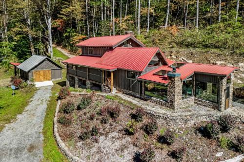 Canton Apartamento | Wagon Gap Trail: Lodge Lórien