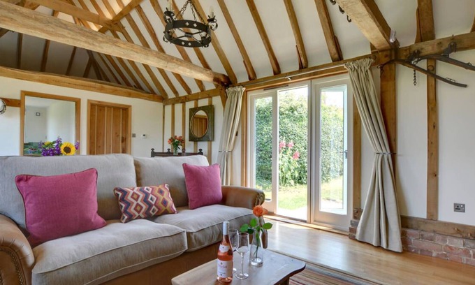 Tenterden Casa | Wagon Lodge at Forstal Farm