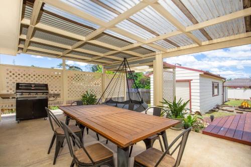 Culburra Beach Casa | Wagtails Pet Friendly 10 Mins Walk to Beach