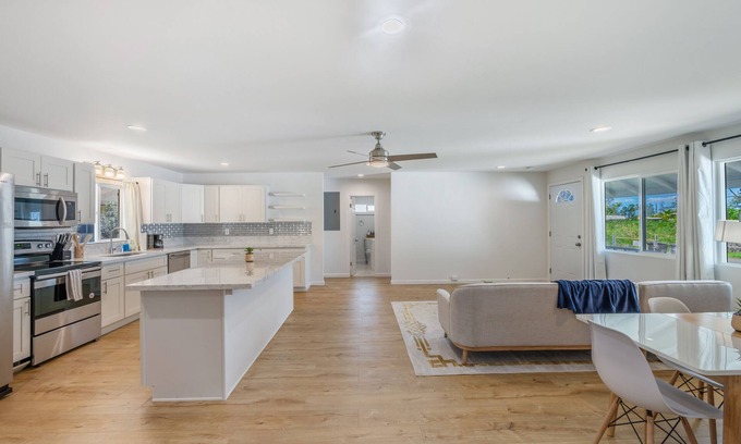 Wahiawa Casa | Wahiawa 4BR - Sleeps 8, WiFi, A/C + Dole & Beach