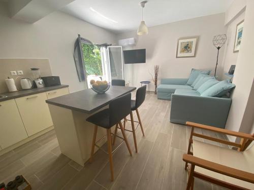 Alimos Apartamento | Wait n' Sea