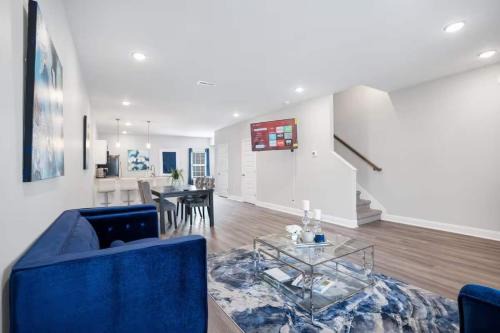 Clarksville Casa | Waiting to Excell