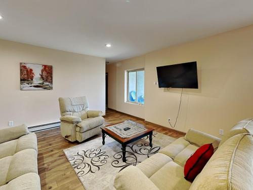 Swanton Casa | Wake at the Lake