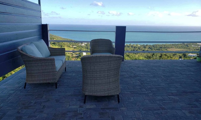 Yabucoa Apartamento | Wake Up to Ocean Views: Your Puerto Rico Paradise Awaits!