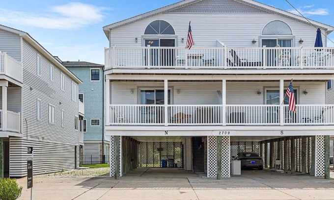 Sea Isle City Casa | Wake up to the sound of the ocean and fall asleep under glowing sunset skies