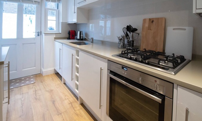 Worthing Casa | Wakeford Cottage