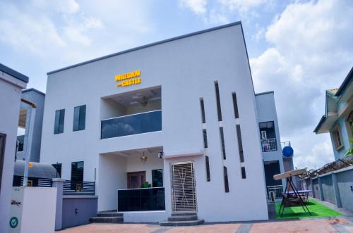 Abeokuta Apartamento | Waldam Castle Apartments