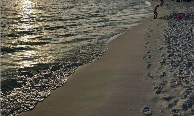 Miramar Beach Casa | Walk 2 Beach! Golf, Dining & More! -Sleeps 12